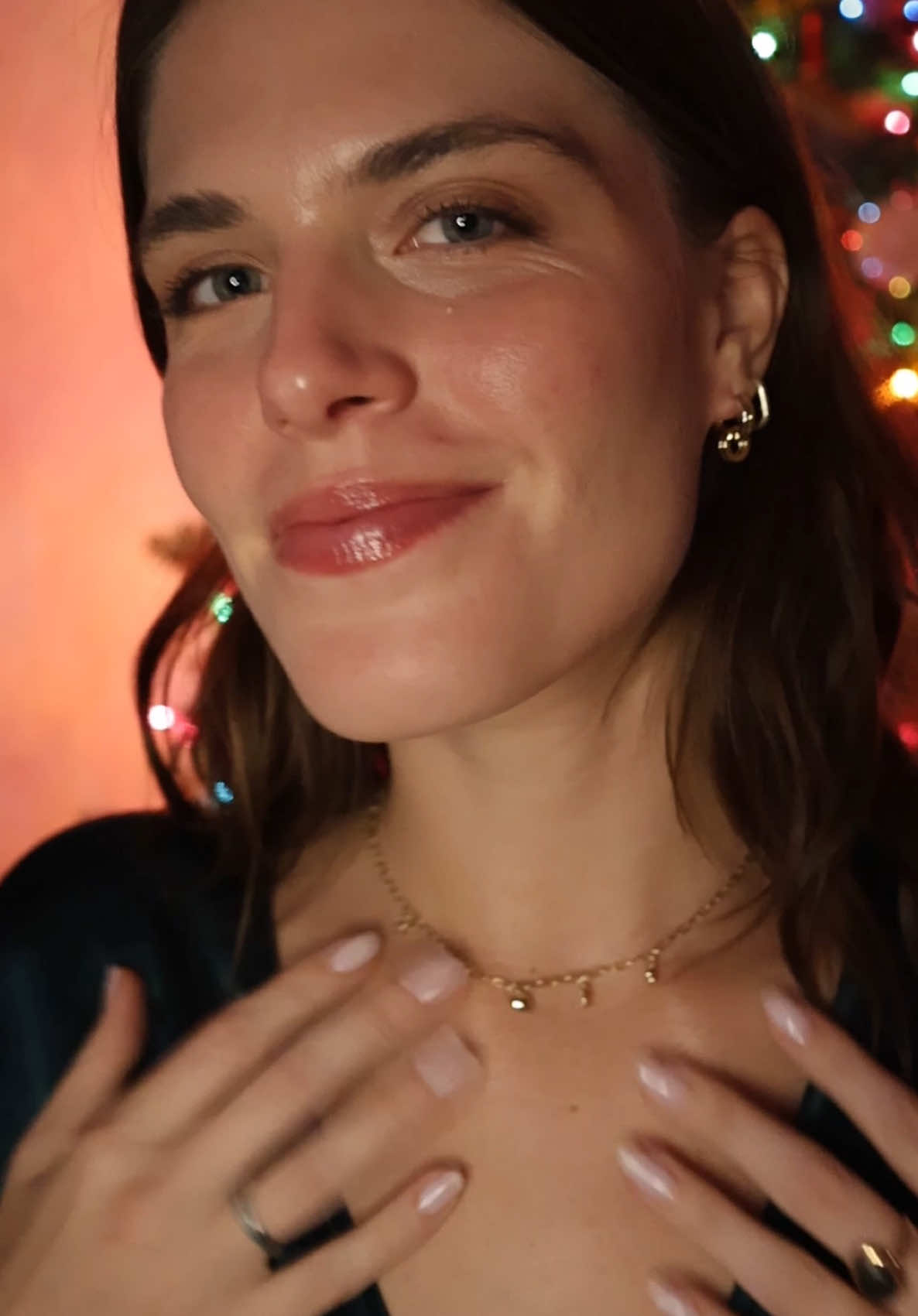 Some new jewelry pieces from @Ana Luisa ❤️❄️🎄 their sale is still going on - up to 35% off :) #analuisavip #analuisany #asmr #asmrtok #fyp 