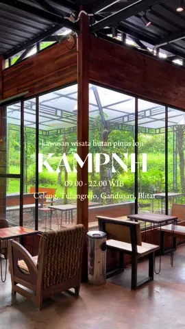 Cafe di kawasan hutan pinus loji Blitar #cafeestetikblitar #cafeblitar #kampnhblitar #kampnh #wisatahutanpinus #pinuslojiblitar #cafeestetik #cafeghibli #exploreblitar 