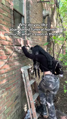 Creepy abandoned funeral homes are cool #abandonedplaces #urbanexploring #abandon #urbex 