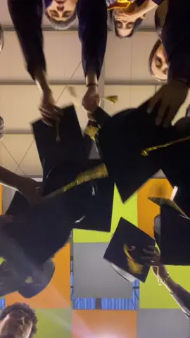 QUIENES SOMOS? 🎓 #fyp #prom24 #parati #promocion #graduacion 