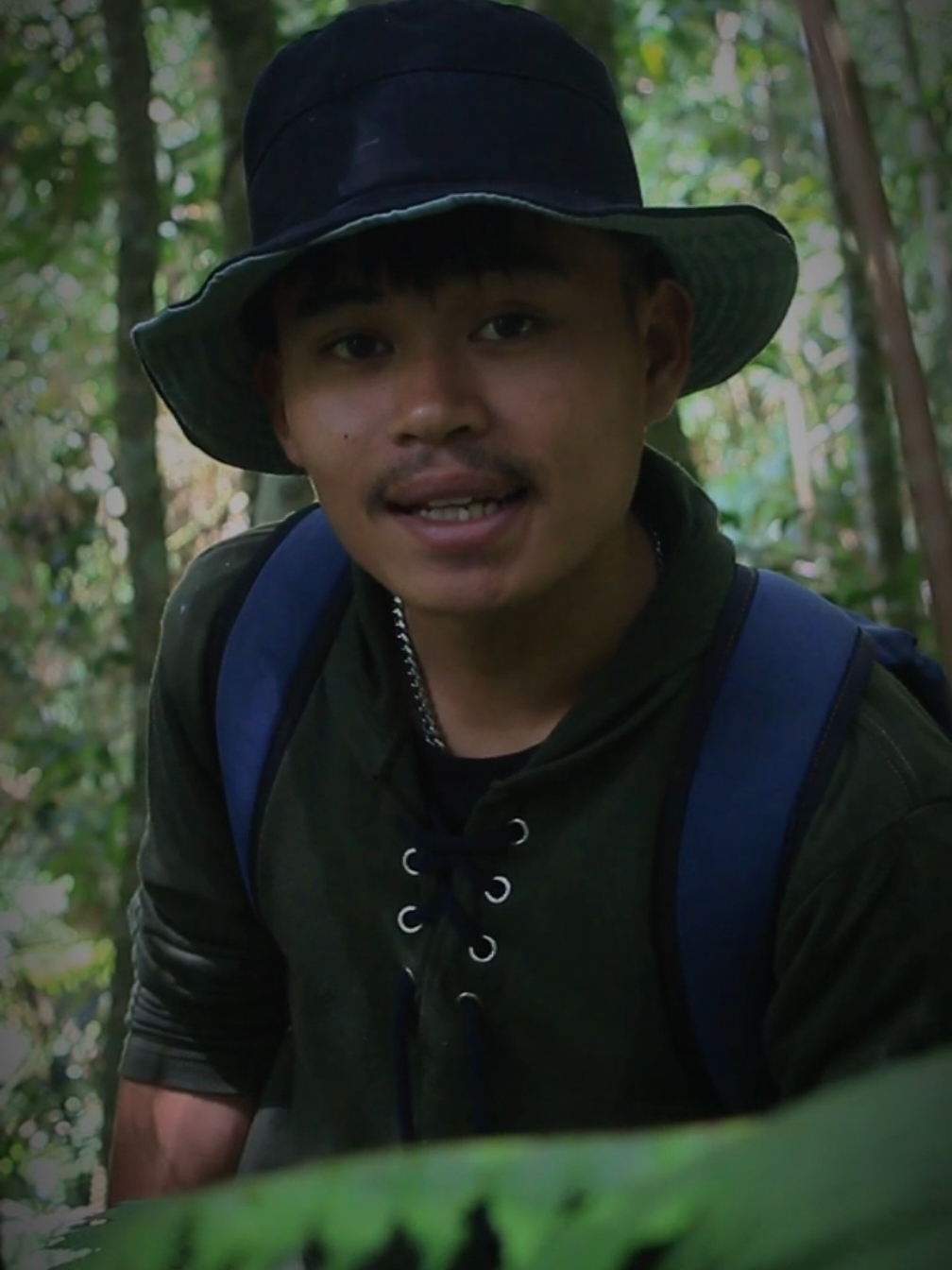 Tips Membuat Jalan Baru Di Tengah Hutan.! #fypシ #rohapenjelajah #rohasurvival #trending 
