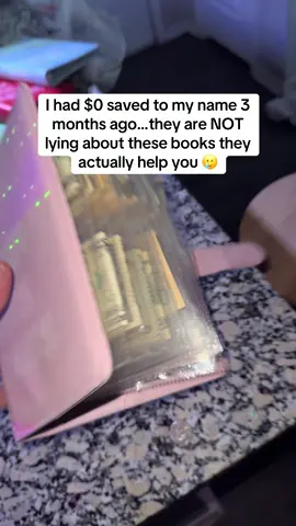 I’m mad at myself for waiting this long to get one, but they have free shipping so hurry before they sell out again!! #100envelopechallenge #savingschallenge #freeshipping #thoughtfulgifts 