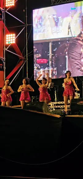 La Bella Luz / Tucu Tuncu #LaBellaLuz #Moquegua #arianagonzales #concierto #labellaluzoficial 