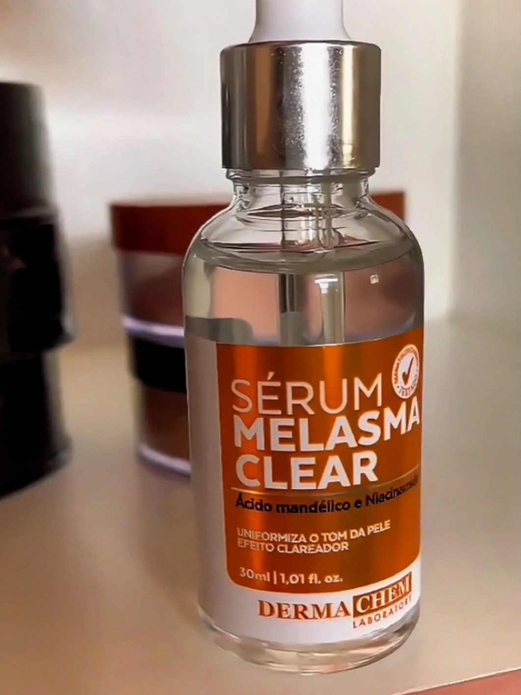 Tire as manchas do rosto com esse sérum! #skincare 