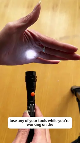 Magnetic Pickup Tool with LED Lights, Telescoping Magnet Flashlight, Cool Gadget Birthday Gifts Christmas Day Gifts for Men, Handyman, Husband, Boyfriend, Him, Father, Dad (1 Pack)