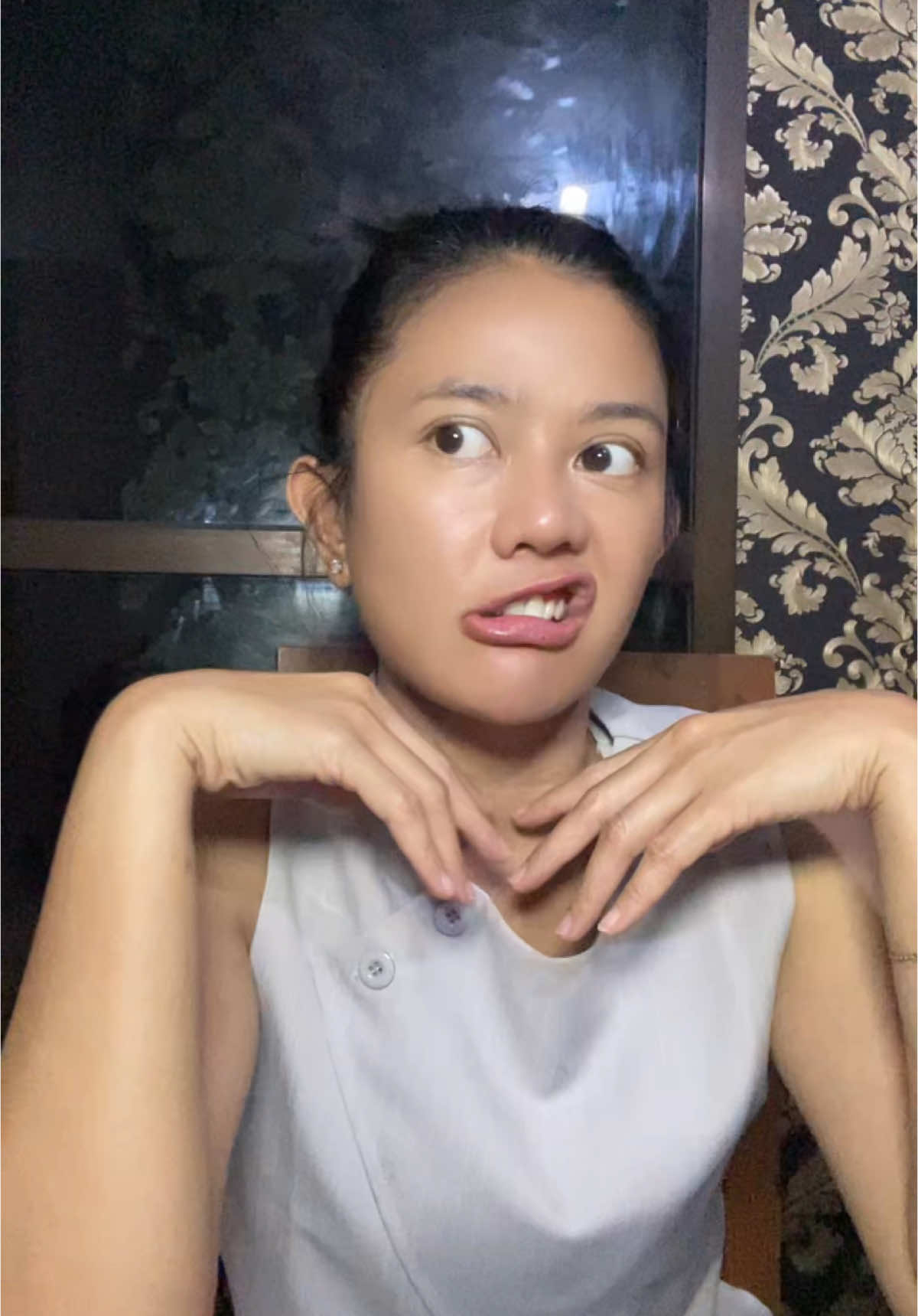 Ada banget nih emak2 muka julid begini 🤣🤣🤣 #komedi #viral #bercanda 