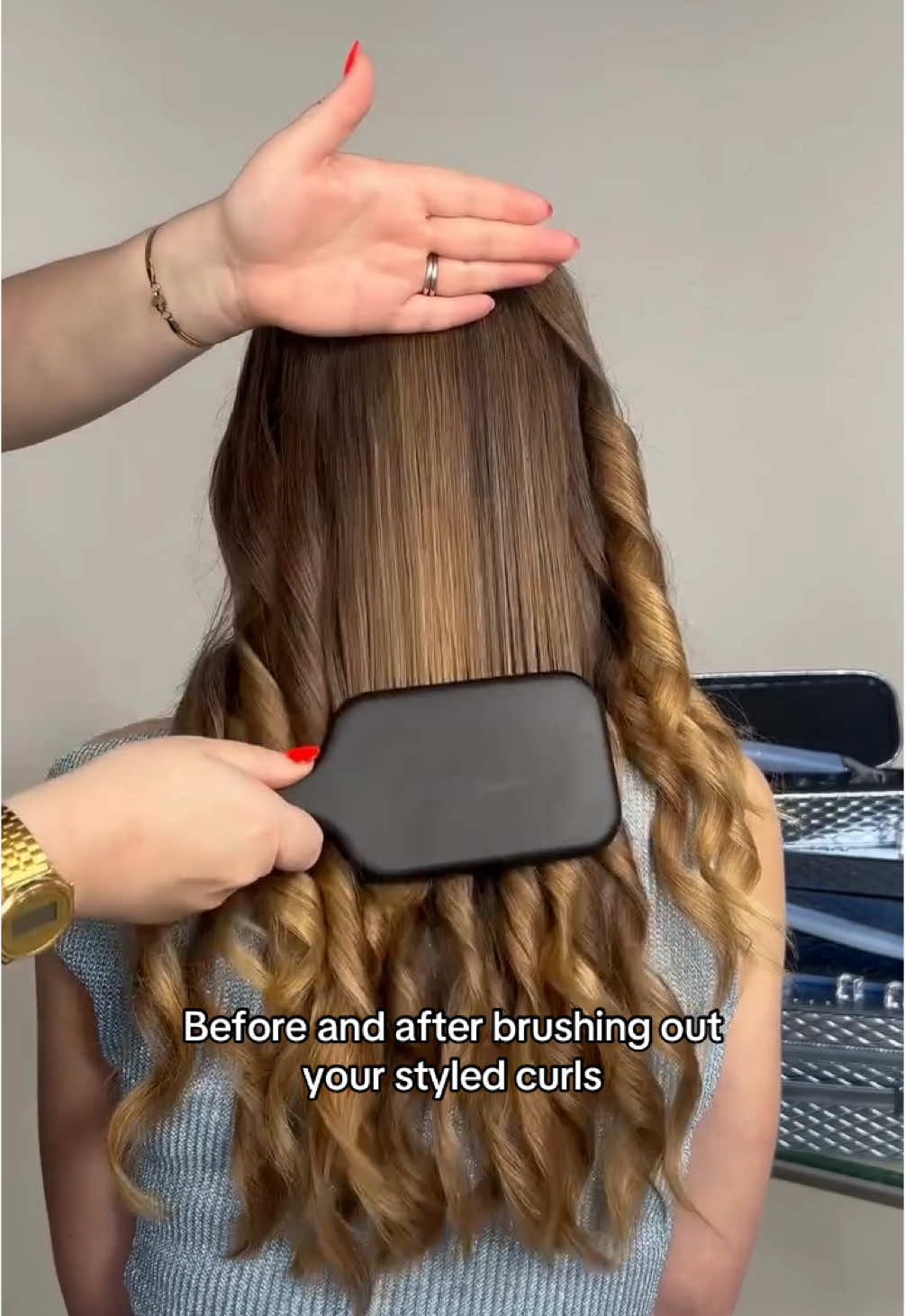 Wondering if you should brush out your styled curls? Watch this before and after and add our paddle brush to your list of everday hair essentials! Hot tip: always wait for your curls to cool before brushing. 💁🏻‍♀️ #hairtok #hairtutorial #hairgoals #curlyhair #satisfyingvideo #curls #hairhack #fyp #fypage 