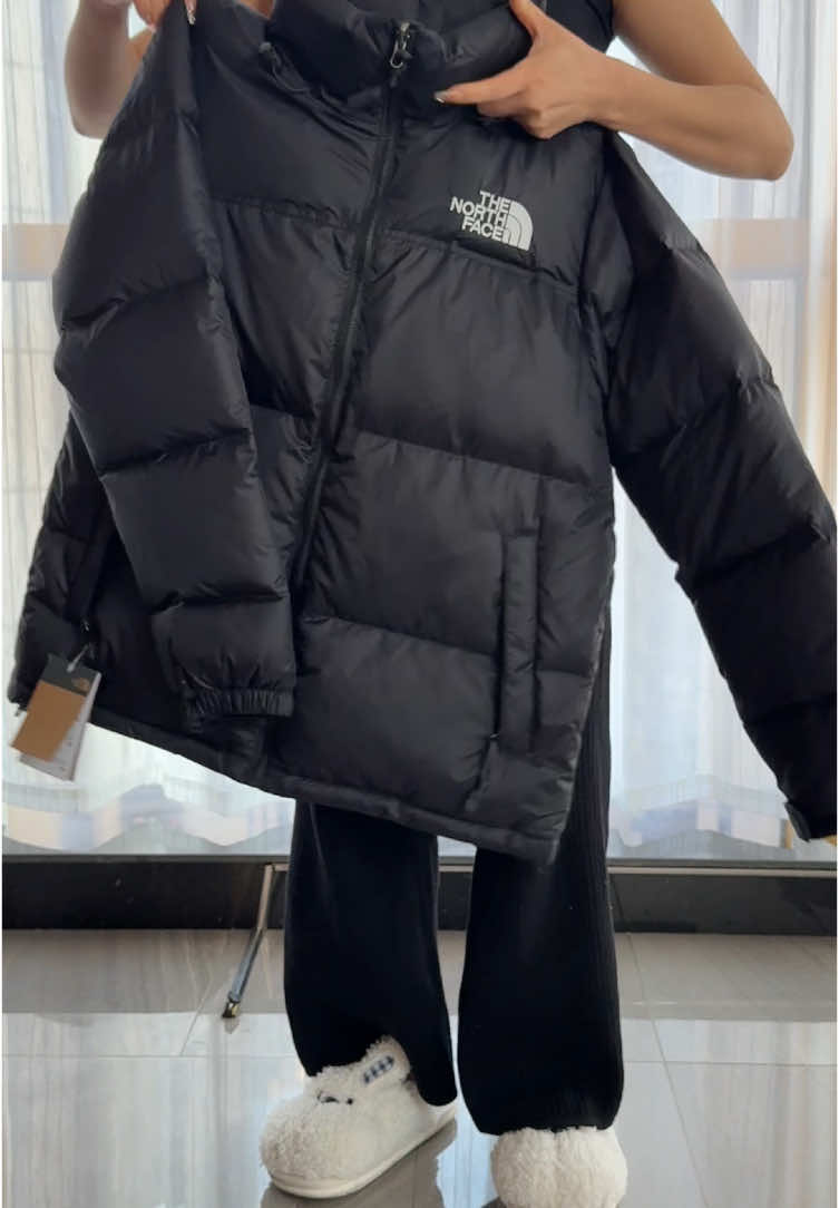 #downjacket #winter #OOTD #thenorthface #keepwarm 