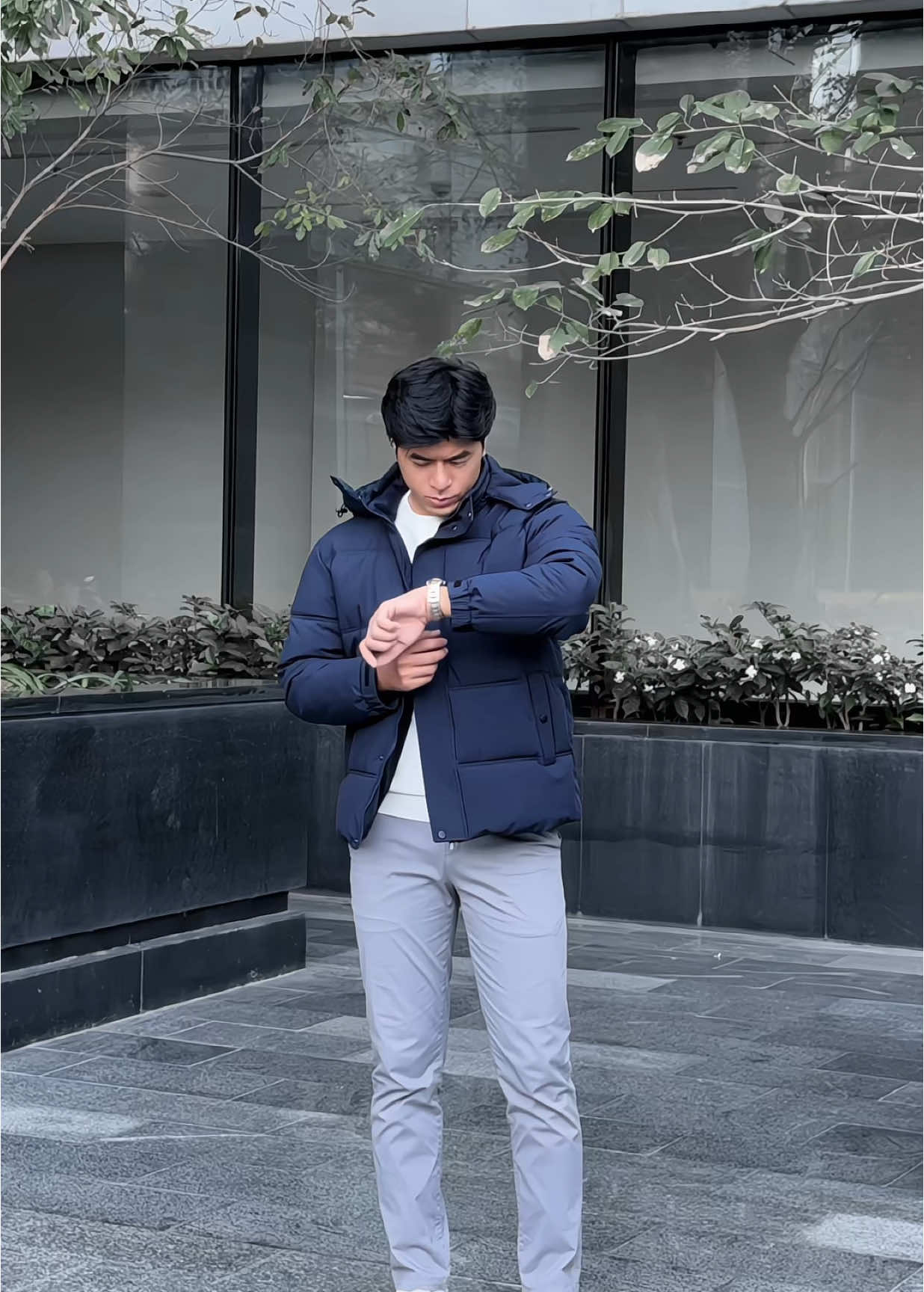 Siêu phẩm áo phao chần bông 3 lớp dày dặn vời khả năng giữ ấm tối ưu, cả khi thời tiết dưới 10 độ. Giá tốt, anh em săn ngay tại giỏ hàng nhé! #salegiuathang #urbanstore #aophaonam #menfashion #jacket #menswear #thudong #parka #giunhiet 