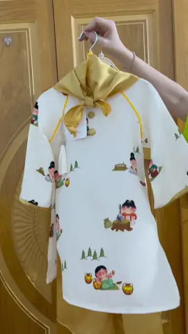 Áo dài cách tân cho bé trai và bé gái ở đây ạ. #mebereview #xuhuong #thoitrangtreem #thoitrang #tết #aodai #aodaicachtan 