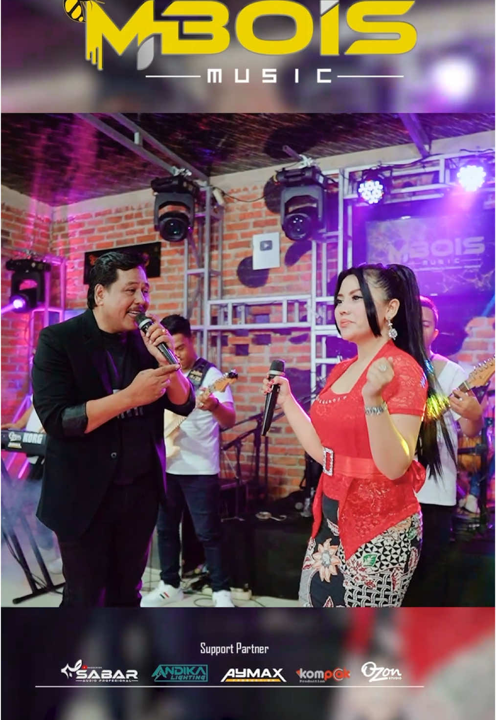 Berkasih mesra @Bayu arizona oficial yutaka @RENI_REY💋 @Ratu PaCifik Atjhza  mbois music. #fypシ゚viral #fyp #viralvideo🙏🙏🙏 #fypdongggggggg #trending2024❤️❤️ 