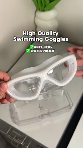 Legit hindi napasok ng tubig sa mata ko with this swimming goggles! Kung may swmming trip kayo, must buy ito. Nasa yellow basket ko ito if you want to purchase 🤗 #goggles #swimminggoggles #waterproof #antifoggoggles #antifog #swimming #swimmingessentials #diving #dive #swimmingpool #swim 
