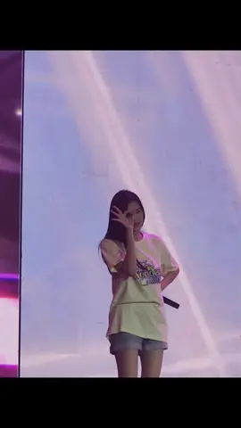 Ketua yang terkeren tergokil teristimewa @Catherina Vallencia  #jkt48 #jkt48wonderland #erinejkt48 