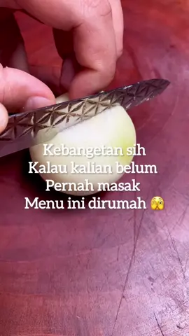 📌SAVE AJA DULU📌  -bawang bombai  Bahan saos :  - saos tiram 1 sdm  - kecap asin 1 sdm  - desaku bawang putih bubuk 1 sachet  - ladaku merica bubuk 1/2 sdt  - garam 1/2 sdt  - gula 1 sdt  - air 150ml  Isi cah sayur  - wortel 2 pcs  - bakso sapi 3 pcs  - sawi putih 150gr  - sawi hijau 100gr - jamur kuping 50gr  - larutan 1 sdm maizena dengan air   #capcay #cahsayur #resep #resepmudah #reseplezat