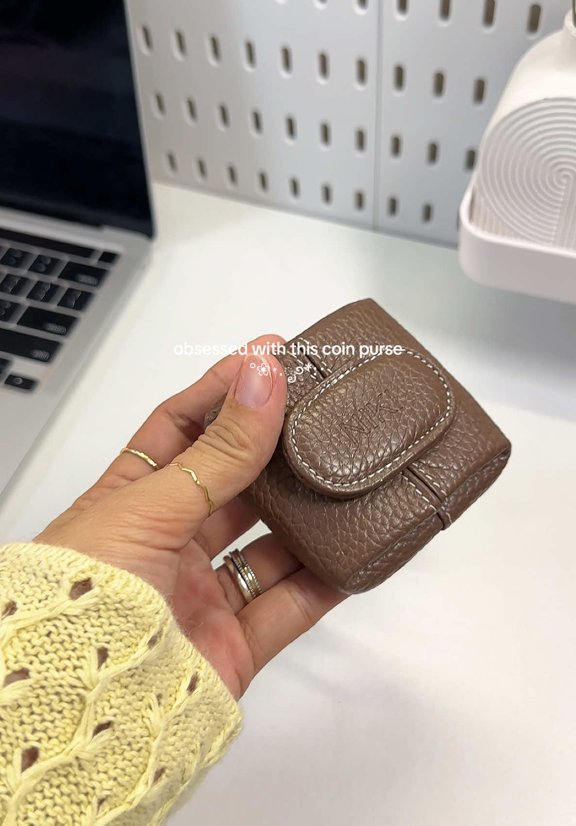 obsessed with this coin purse #coinpurse #coinpursewallet #walletforwomen #walletrecommendation #royalbaggercoinpurse 
