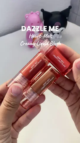 สีสวยชัด มีหลายโทน ล่าสุดมีคอนทัวร์เนื้อครีมด้วยยยย ใช้ง่ายมาก #dazzlemebeauty #dazzleme #dazzlemeheartmeltcreamyliquidblush #dazzlemeblush 