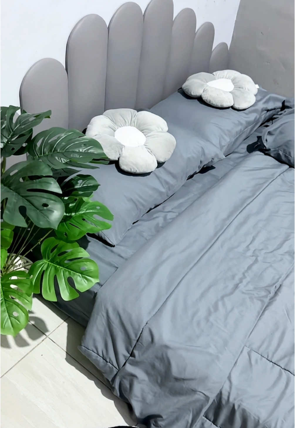 Membalas @zyzy baru tau kalo pake headboard jadi secantik ini!🥺🤍 #headboard #dekorasikamar #kamaraesthetic #longervideos 