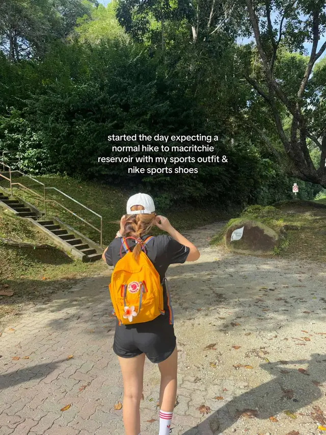 something to flex about ig 🥴 at least it didnt rain cus we forgot to bring umbrellas too #Hiking #storytime 