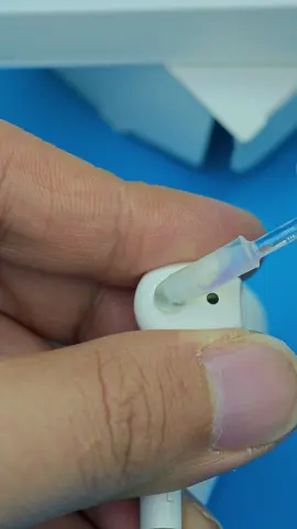 Your headphones need a ‘deep cleaning’, not just a ‘Surface work’ #sunshinetools #phonerepair #EarphoneCleaning #Cleaningstick #DigitalDeepCleaning