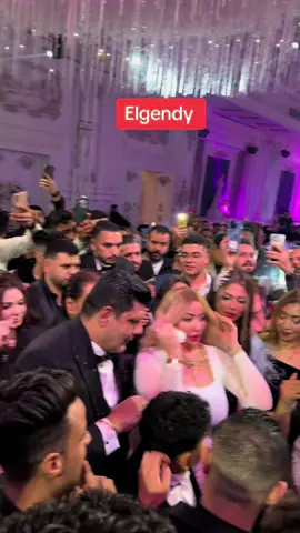 الراقصه بوسي والعالمي محمود الليثي من فرح نجل رجب البلوظي 🙄