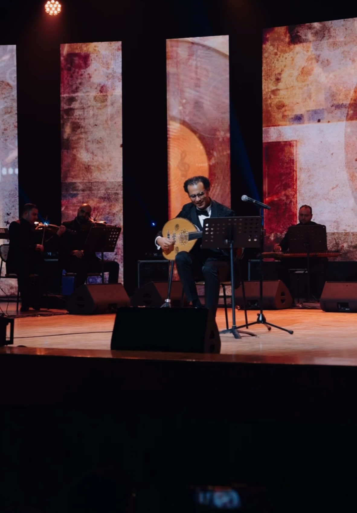 يا غالي الأثمان غلوك بالحيل 🎶 #محمد_عبده #اسلام_القصبجي 