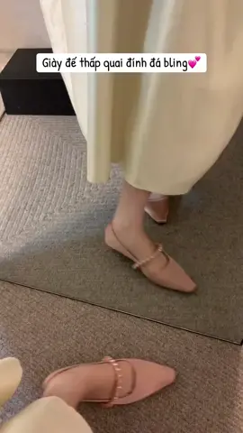 Giày nữ xinh #giaydepquangchau #giaydepquangchaucaocap #giaydepxinh #xuhuong 