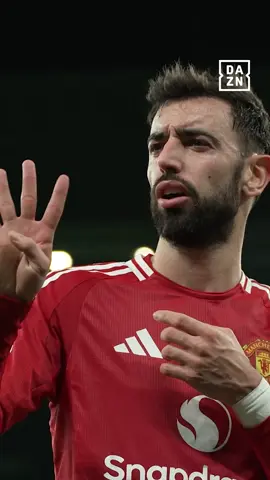 O Bruno Fernandes a lembrar os adeptos do Man City que eles ganharam 1-2, quem lhes ganhou por 4 foi o Sporting 😏 #DAZNPremier