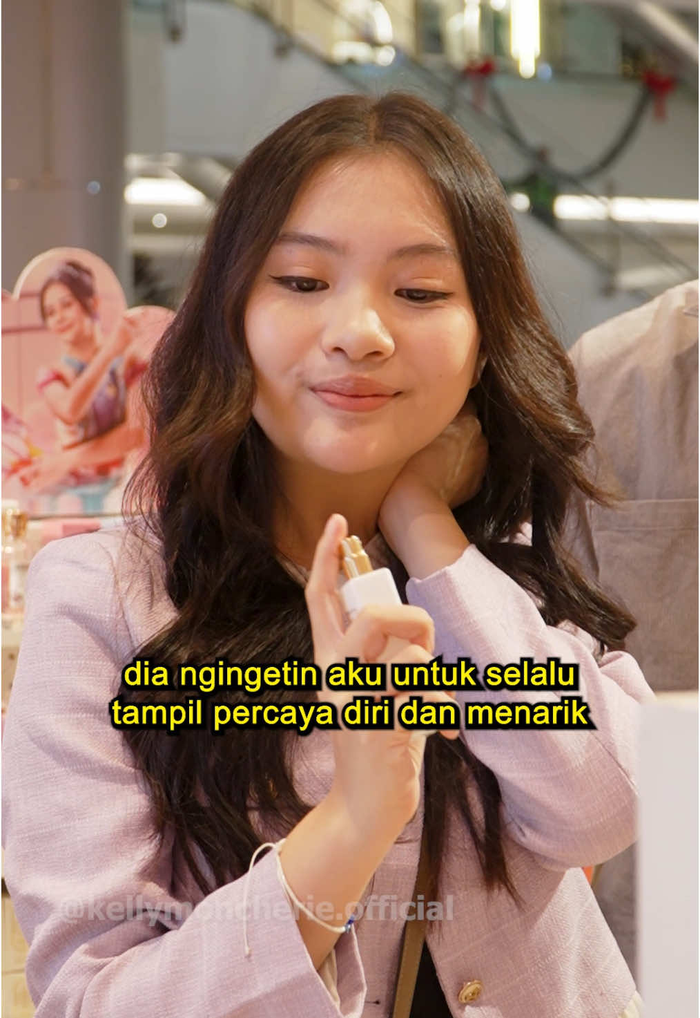 Sebenarnya jagain siapa sih?!!?!! @minisoshopid @Miniso Official  @mrdanielwille.official @mrdaniel02 @Kelly Cherry  #minisoindonesiaperfume #mypedebooster #fyp #fypシ゚ #trending #dramatiktokviral #dramatiktok #dramapendek #danielkelly #drama #serialtiktok #tiktoktainment #TikTokSeries 