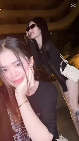 @V💫 បែកគ្នាមួយរយះហើយ ជួបគ្នាពេលញុមមកខ្មែរវិញ ចាំញុមសិនណា♥️🥹