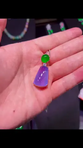 #ကျောက်စိမ်း #ကျောက်စိမ်းစျေးကွက် #မဟာအောင်မြေကျောက်ဝိုင်း 