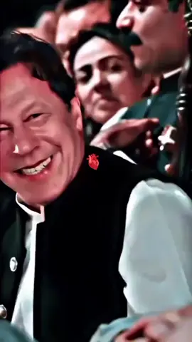 اس استاد کا نام بتاؤ جس نے کہا تھا موت قبول ہے لیکن غلامی نہیں 