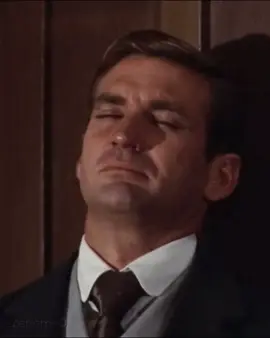 Y’all ever read a book then watch the correlating movie in an english class, and then whip out the fastest edit you’ve ever made? #thetimemachine #hgwells #hgwellsthetimemachine #thetimemachine1960 #edit #filby #thetimetraveler 