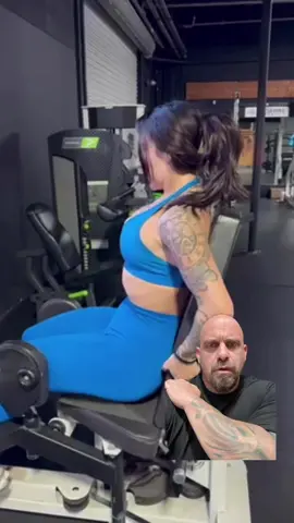 Seated Abduction Modification  Why this modification? To often you see people out thru their feet and knees becoming detached from the thigh pads eliminating the movement and tension thru your hips  The goal of the movement is to put pressure on your glutes thru abducting your hips and this slight variation allows for it to stay that way Client: @aleksaamarr