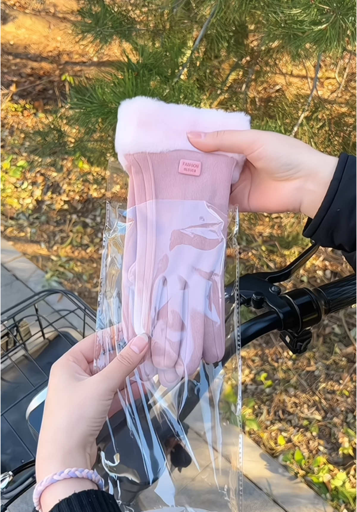 Găng tay đi xe mùa đông lót nhung, tương thích màn hình cảm ứng điện thoại #gangtay #gangtaymuadong #gangtaynu 