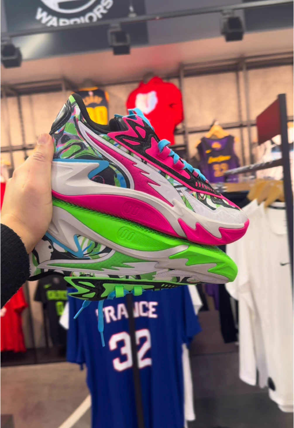 PUMA SCOOT ZEROS ll 2K MISMATCH 💚💗 #basket4ballers #puma #2k #basketballshoes 