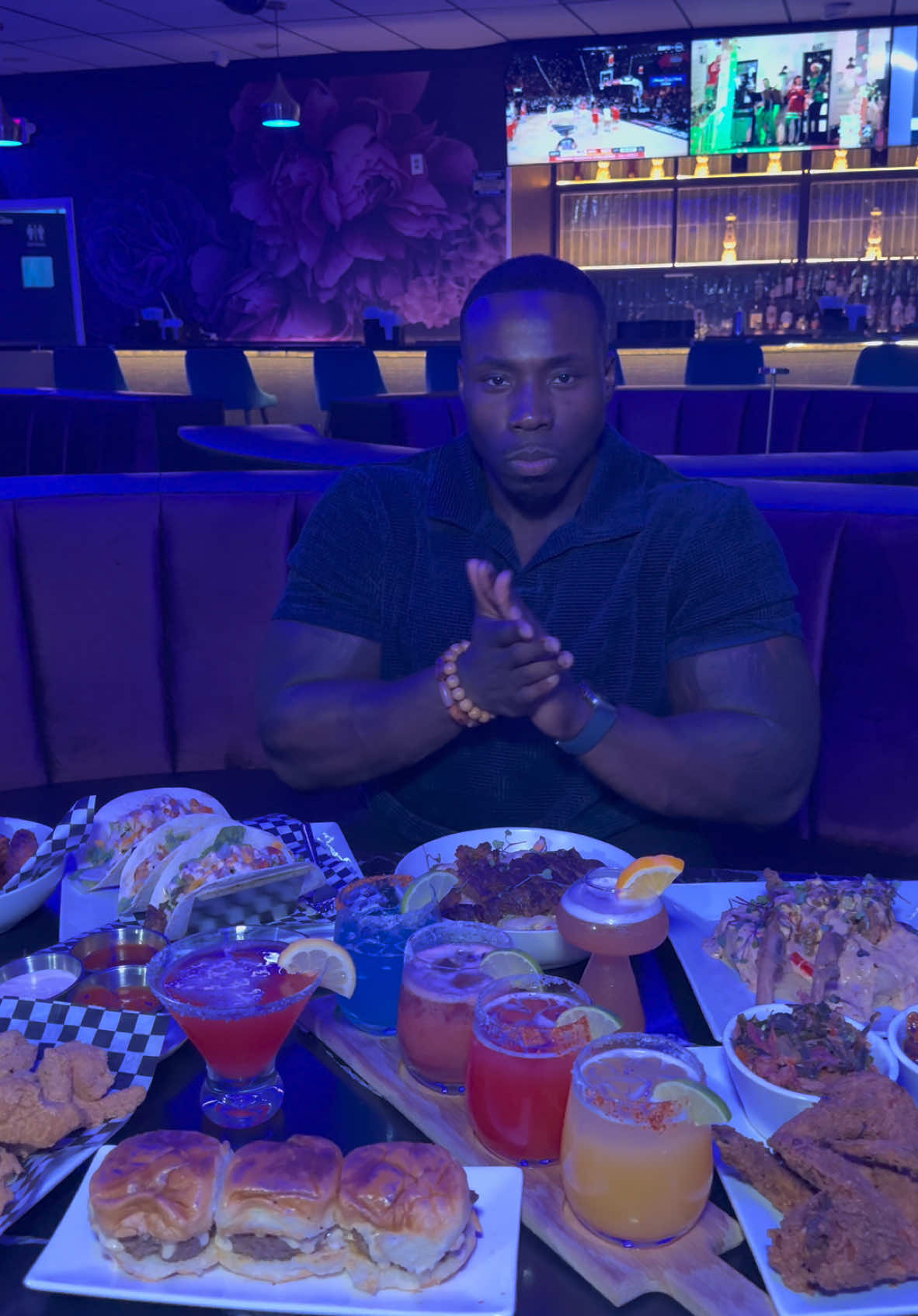 You eat presidential at konami • 📍9275 Richmond dr, Houston tx 77063 • • • • #Foodie #restaurant #dance #goodeats #foodporn 