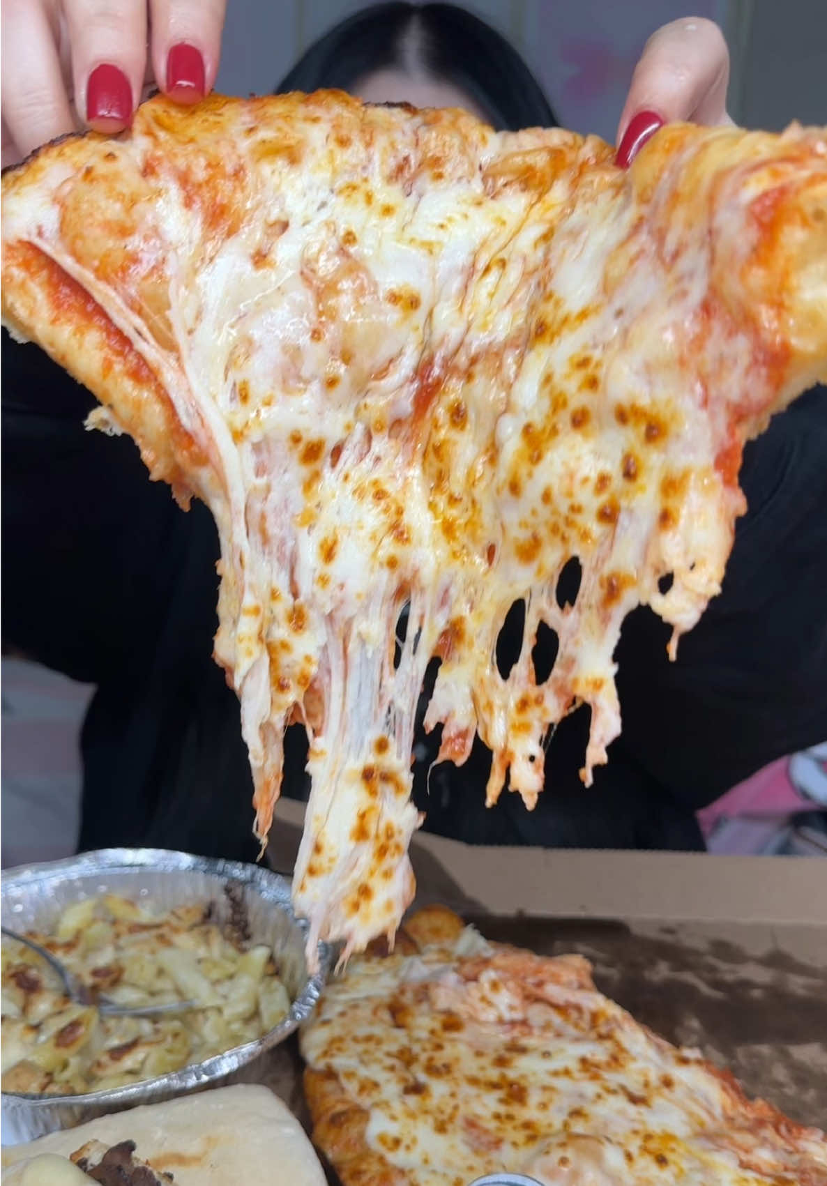 Dominos Mukbang 🩷🍕 #dominos #dominospizza #foodies #eating #msmunchies #asmrfood #asmr 