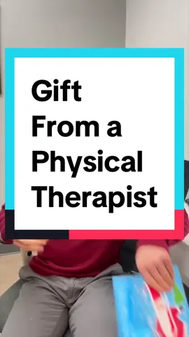 You’ll never get us out of your head😘 #physicaltherapist #physicaltherapy #physio #physiotherapy #physicaltherapyhumor #personaltrainer #personaltraining #fitnesshumor #fitnesscoach #gymhumor #christmashumor 