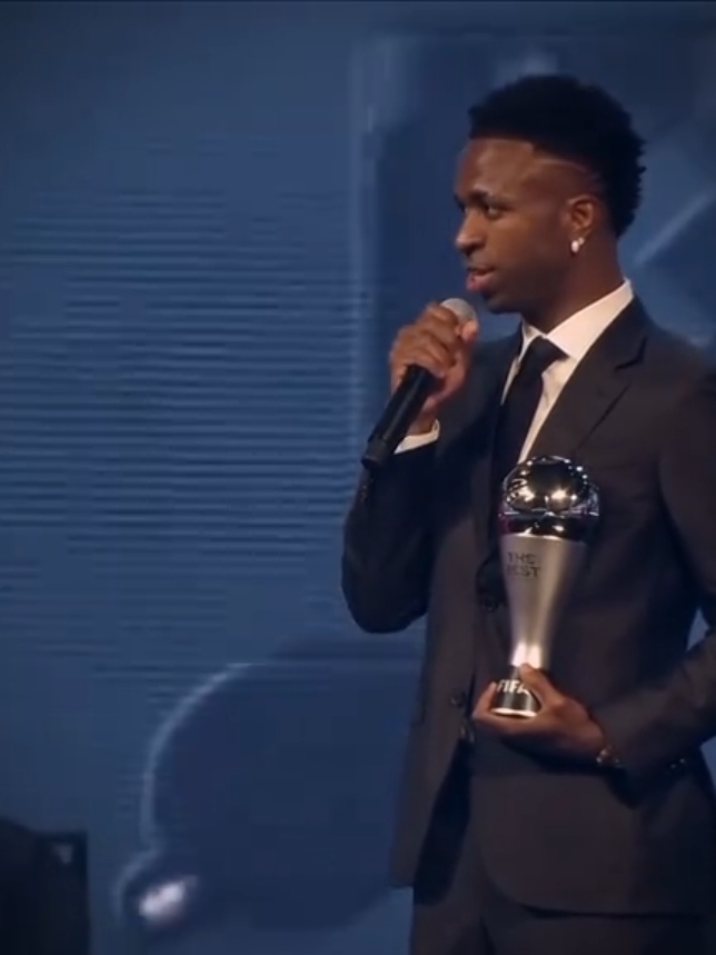 Vinícius junior ganhou o The Best 2024.🏆🇧🇷💭🖤  #vinijr #thebest #flamengo #viniciusjunior #brasileirospelomundo 