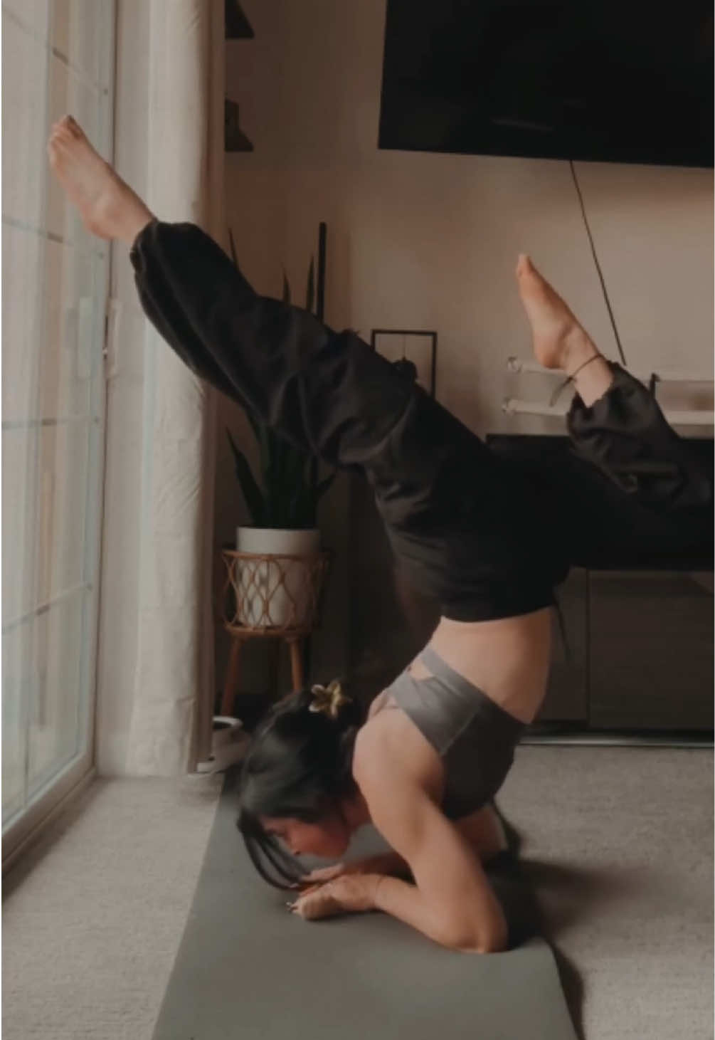 improving in this :)   #forearmstand #yoga #flexibility 