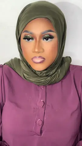 Makeup réaliser en formation/live 💄#makuplover #pourtoiiiiiiiiiiiiiiiii #tiktokmali🇲🇱223 #tiktokfrance🇨🇵 #westaf🇬🇳🇸🇳🇲🇱🇲🇷 #bambybeauty #viral_video 