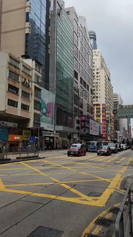 Traffic in Hong Kong. #hongkong #mangkok #kawloon #travel #adventure #asia 