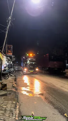 Google 🤩😅 #SiapaSangka #TikTokAwardsID #CapCut #jelajahbali #sodreks #fypage #fypage #fypシ゚ #lintaspulau #cctv_truck_indonesia #supirlintaskalimantan #pelabuhan #lintaskalimantan #supirmuda #cctvcamera #sodrekersindonesia #banjarmasin #fypdong #cctv #fypdongggggggg #pelabuhantrisakti 