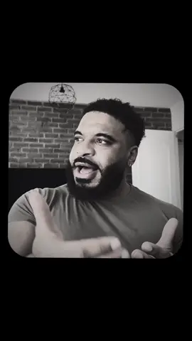 Personne viendra te sauver , il faut attaquer la vie chaque jour. motivation #winterarc #developpementpersonnel #gym #entrepreneur #bryanforreal #mindset #createur #men #athlete #mentalité #workout #workoutmotivation #stoicism #stoic 