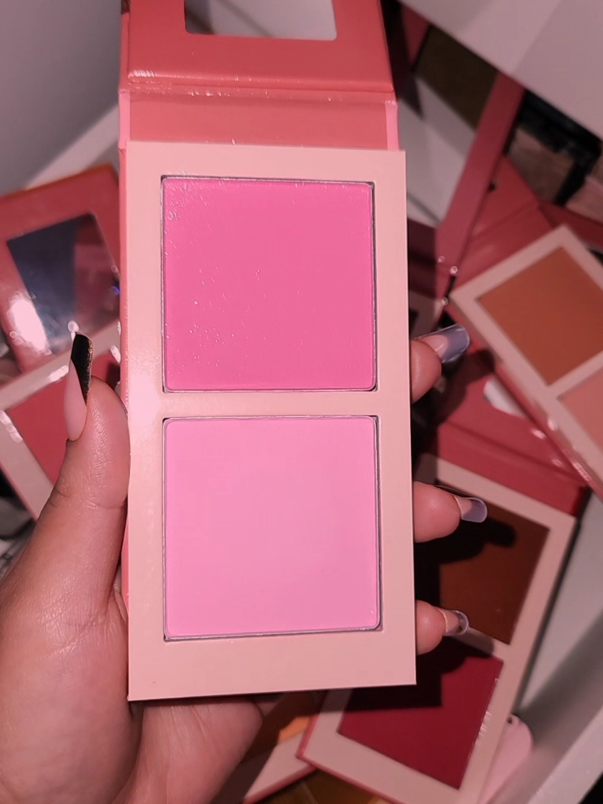 They CAN NOT get anymore cheaper than this 😭💕 @Juvia’s Place #juviasplace #juviasplaceblush #juviasplacecosmetics #blush #blushblushblush #blushblindness #pink #pinkaesthetic #pinkblush #makeup #makeupcollection #makeupvanity #makeupaesthetic #makeupaesthetics #tiktokshopholidaysale #tiktokshopholiday #powderblush 