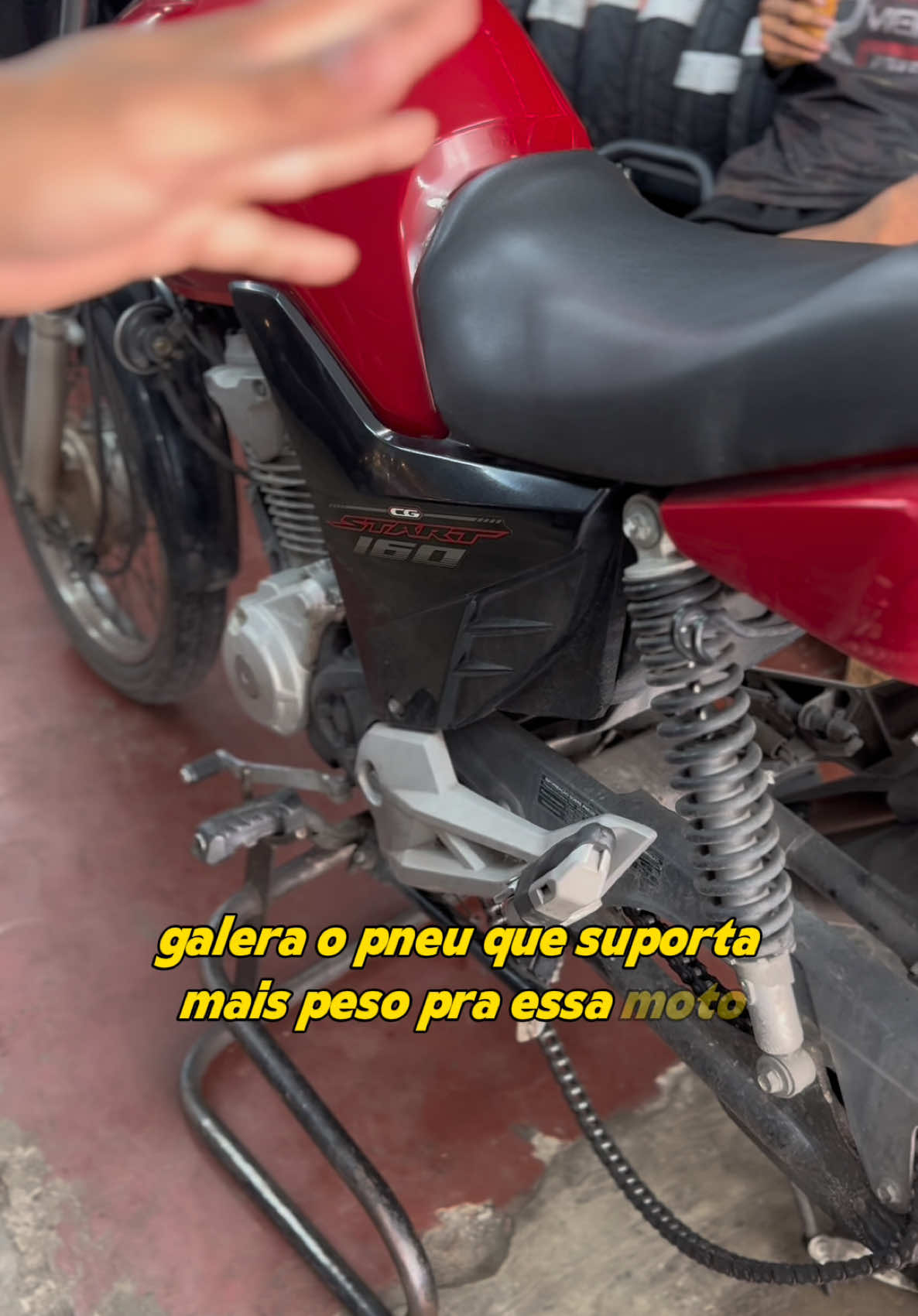 Para quem busca resistência e desempenho!  O Levorin Duna II - 110/80-18 é perfeito para motos como: ✅ Titan, Fan, Start, Fazer, Factor, YBR e similares com aro 18. Especificações incríveis: 🔸 Índice de carga: suporta até 280kg 🔸 Índice de velocidade: até 190km/h 🔸 Durabilidade e resistência: ideal para qualquer desafio!  Oferta especial: R$ 414,99 em até 10x sem juros + montagem grátis no padrão R Vieira Pneus!  Visite-nos ou peça pelo link disponível na Bio ou Direct e garanta o melhor para sua moto! #LevorinDunaII #Titan #Fan #Start #Fazer #Factor #YBR #RVieiraPneus #MontagemGrátis #dica