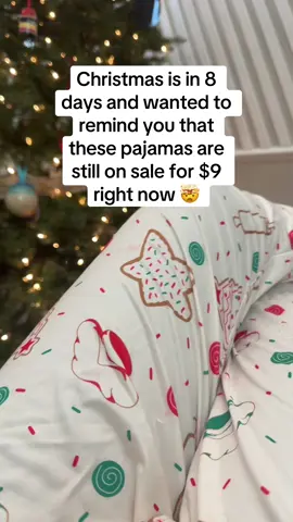 DONT SLEEP ON THE SALE #christmaspajamas #christmasjammies #pajamas #christmas #tiktokshop #tts #giftguide 