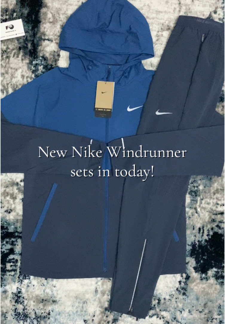 The Thunder Blue Nike Windrunner and Phenom joggers set is now available to order for below retail prices! To order pm us on ig @f8kicksplug #nike #activewearfashion #sportswear #personalshopper #personalshopping 
