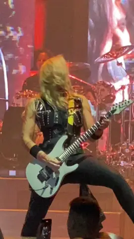 WOW!!! ❤️‍🔥 @Nita Strauss 🤘#hurricanenita #alicecooper #guitarist #guitartok #electricguitar #girlguitar #femaleguitarist #fyp #fy #rockband #2024 #shockrock #music @Alice Cooper 
