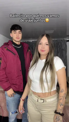 Nuestro primer viaje oficial de novios 🥹 Seguire al que adivine a donde vamos ❤️ #giraldos #fyp 